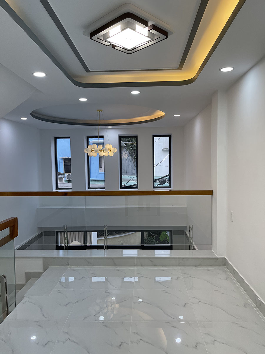Bán nhà Nơ Trang Long, Quận Bình Thạnh Tuyệt phẩm 4 lầu (4,2m x 14m) tk Singapore ôtô đổ trong nhà.